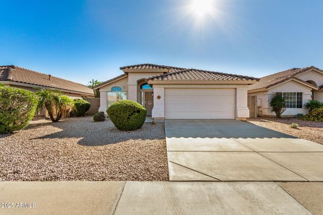 747 W DOUGLAS Avenue, Gilbert, AZ 85233