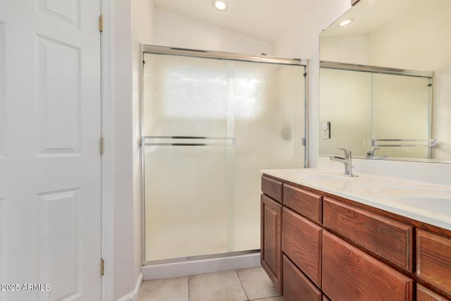 747 W DOUGLAS Avenue, Gilbert, AZ 85233