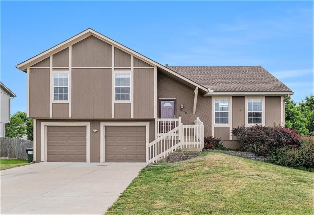 17360 S Ingrid Street, Gardner, KS 66030