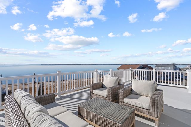 206 Roanoke Avenue Pelican Island, Seaside Heights, NJ 08751