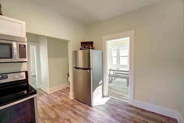 203 N Kansas Ave, Salina, KS 67401