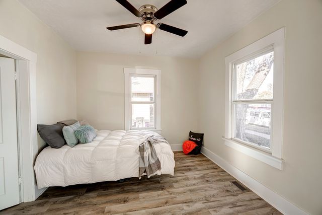 203 N Kansas Ave, Salina, KS 67401