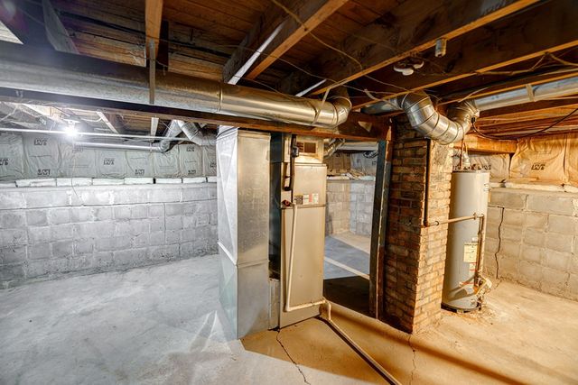 203 N Kansas Ave, Salina, KS 67401