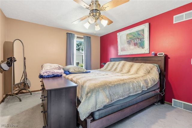 2606 Northam Circle NW, North Canton, OH 44720