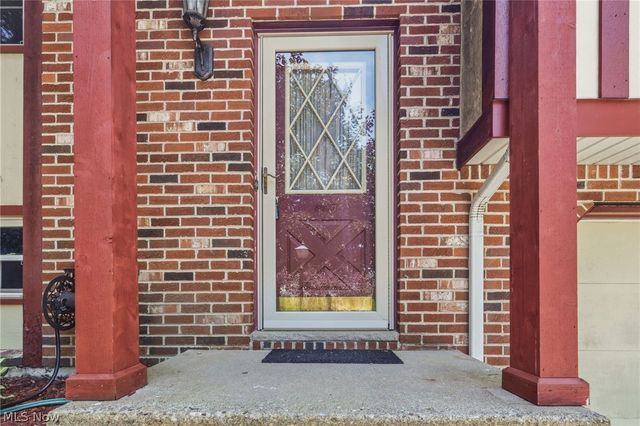 2606 Northam Circle NW, North Canton, OH 44720