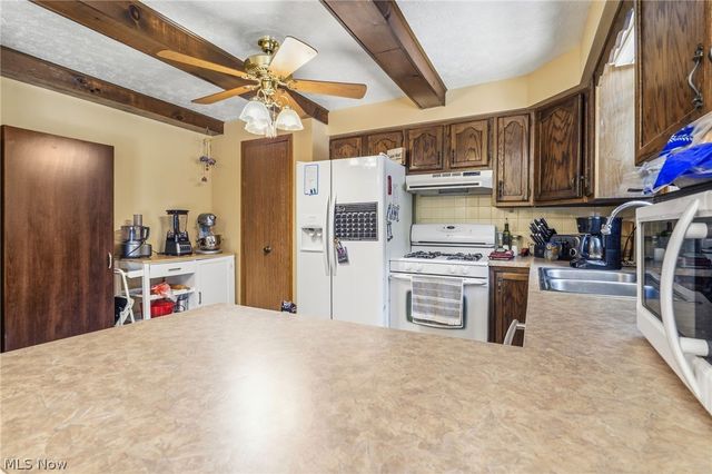 2606 Northam Circle NW, North Canton, OH 44720