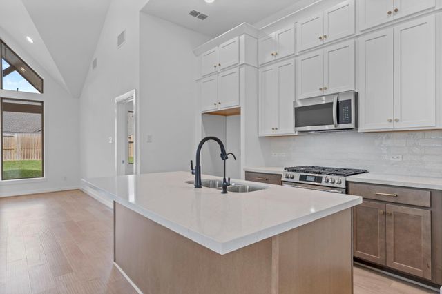 10931 Middle Ridge Drive, Missouri City, TX 77459