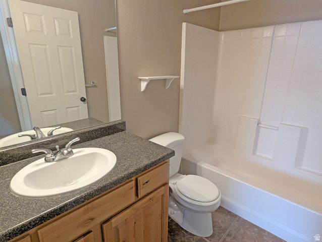 1781 W 5050 S, Roy, UT 84067