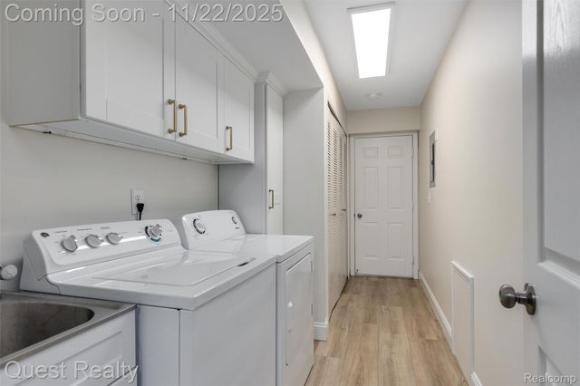 3498 Oakmonte Boulevard, Oakland Charter Township, MI 48306