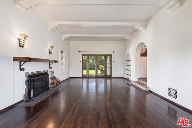 1304 San Vicente Boulevard, Santa Monica, CA 90402