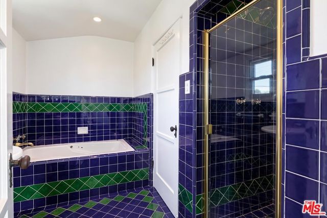 1304 San Vicente Boulevard, Santa Monica, CA 90402