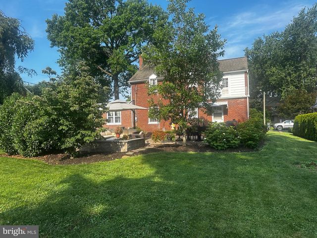 1511 CLEARVIEW AVE, Lancaster, PA 17601