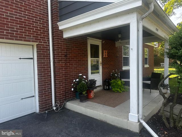 1511 CLEARVIEW AVE, Lancaster, PA 17601