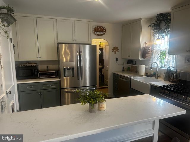 1511 CLEARVIEW AVE, Lancaster, PA 17601