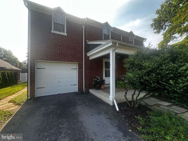 1511 CLEARVIEW AVE, Lancaster, PA 17601