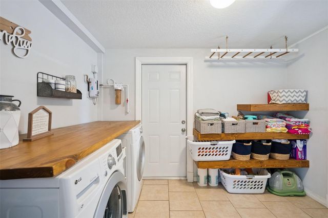 7522 LOVELY LANE, Orlando, FL 32810