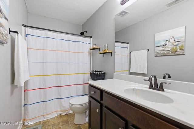 331 Gentry Crossings Blvd, Mt Washington, KY 40047