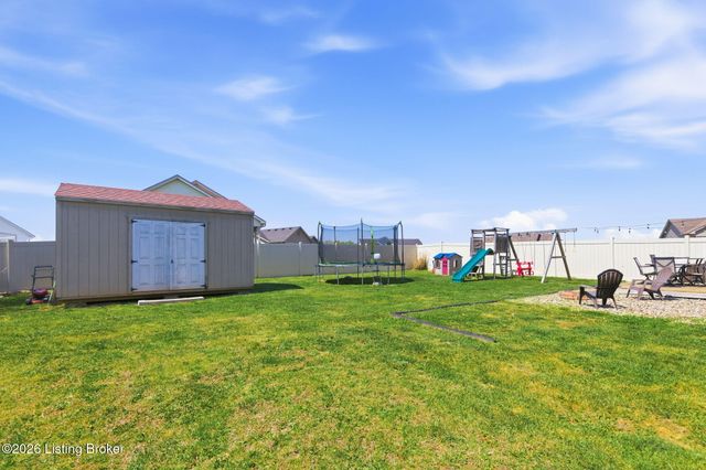 331 Gentry Crossings Blvd, Mt Washington, KY 40047