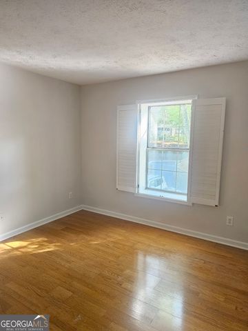 1490 N Crossing Circle NE, Atlanta, GA 30329