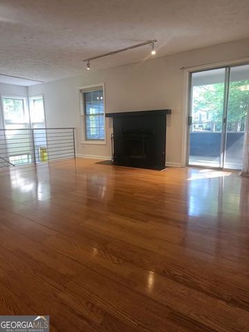 1490 N Crossing Circle NE, Atlanta, GA 30329