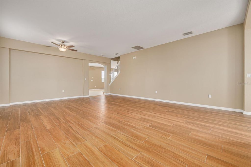 Image 4 of property listing at 9028 WILLOWBROOK CIRCLE, Bradenton, FL 34212