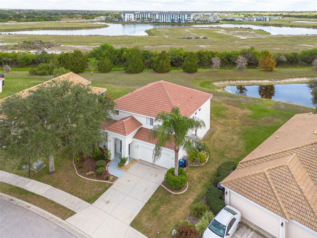 Image 35 of property listing at 9028 WILLOWBROOK CIRCLE, Bradenton, FL 34212