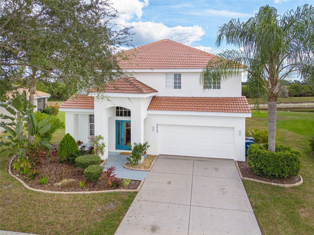 Image 5 of property listing at 9028 WILLOWBROOK CIRCLE, Bradenton, FL 34212