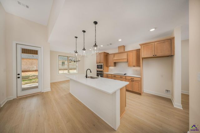 7 Pleasant Oaks Drive, Perry, GA 31069