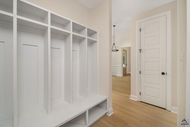 7 Pleasant Oaks Drive, Perry, GA 31069