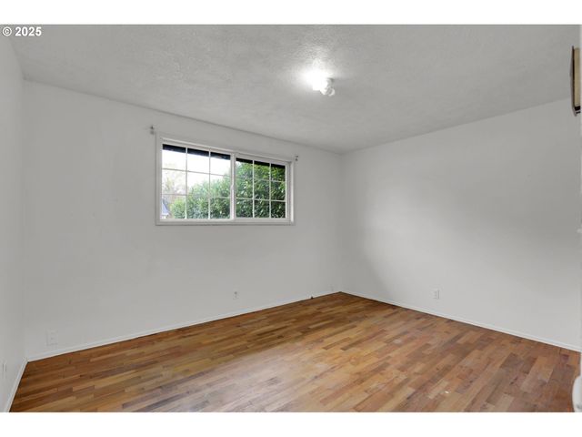 87729 BLEK Dr, Veneta, OR 97487