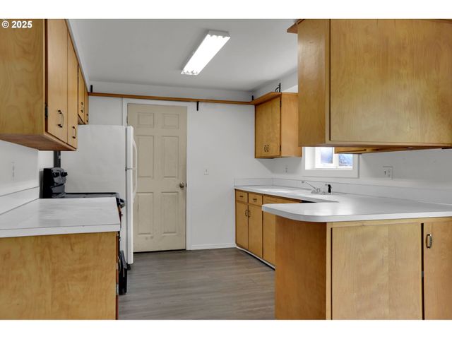 87729 BLEK Dr, Veneta, OR 97487