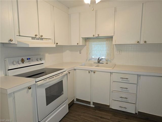 123 Enchanting BLVD # E123, Naples, FL 34112