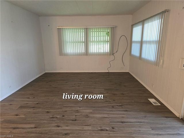 123 Enchanting BLVD # E123, Naples, FL 34112