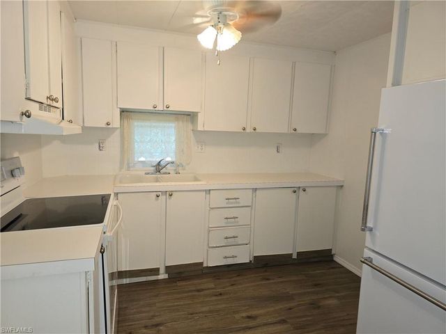 123 Enchanting BLVD # E123, Naples, FL 34112