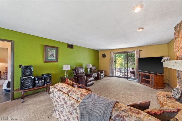 5911 Woodland Drive, North Ridgeville, OH 44039