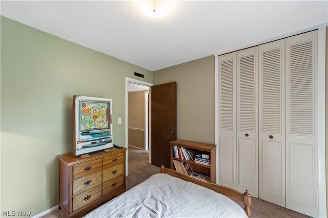 5911 Woodland Drive, North Ridgeville, OH 44039