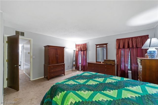5911 Woodland Drive, North Ridgeville, OH 44039