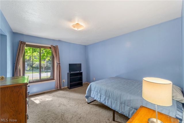 5911 Woodland Drive, North Ridgeville, OH 44039