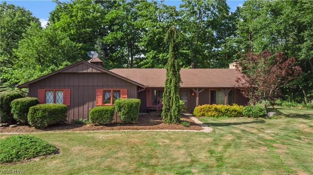 5911 Woodland Drive, North Ridgeville, OH 44039