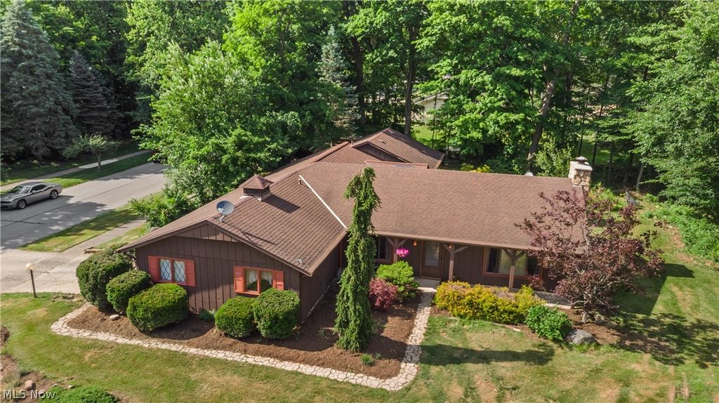 5911 Woodland Drive, North Ridgeville, OH 44039