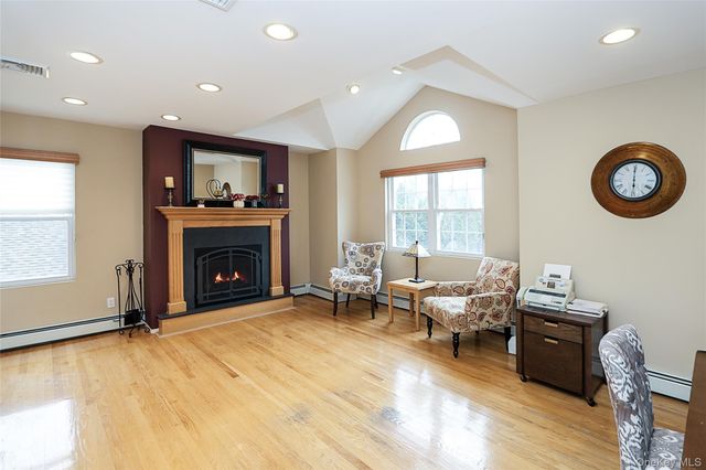 1817 Gardenia Avenue, North Merrick, NY 11566