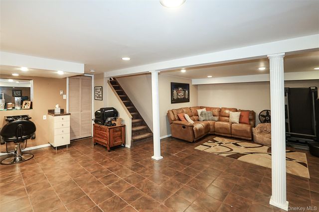 1817 Gardenia Avenue, North Merrick, NY 11566