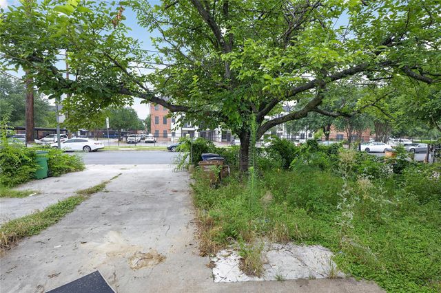 7606 Blessing Ave, Austin, TX 78752