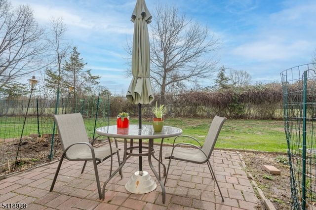 262 Abbey Dr, Franklin Twp., NJ 08873