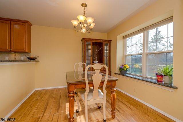 262 Abbey Dr, Franklin Twp., NJ 08873