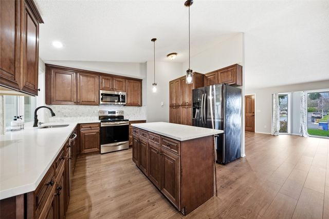 10417 NW 24th Avenue, Vancouver, WA 98685