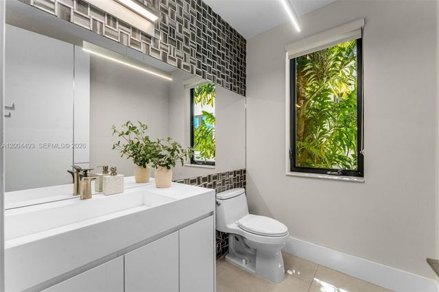 104 NE 16th Ter, Fort Lauderdale, FL 33301