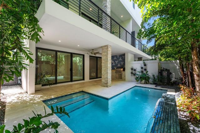 104 NE 16th Ter, Fort Lauderdale, FL 33301