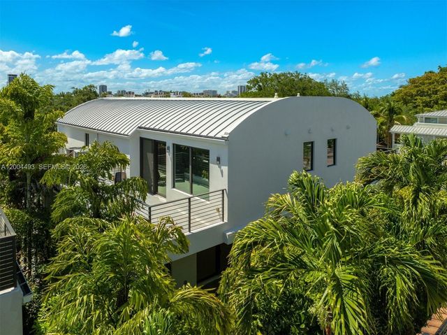 104 NE 16th Ter, Fort Lauderdale, FL 33301