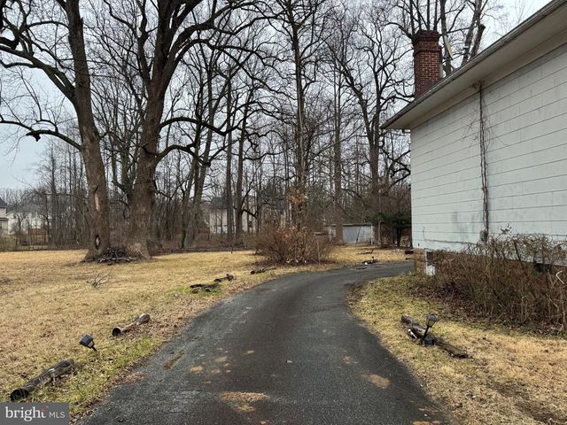 5201 CHURCH RD, Bowie, MD 20720